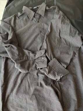 Arrow Men's Gray Checked Long-Sleeve Dress Shirt